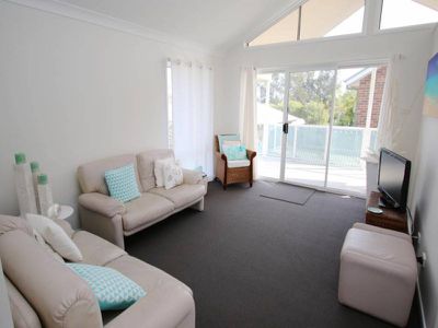 2 / 8 Langi Street, Hawks Nest