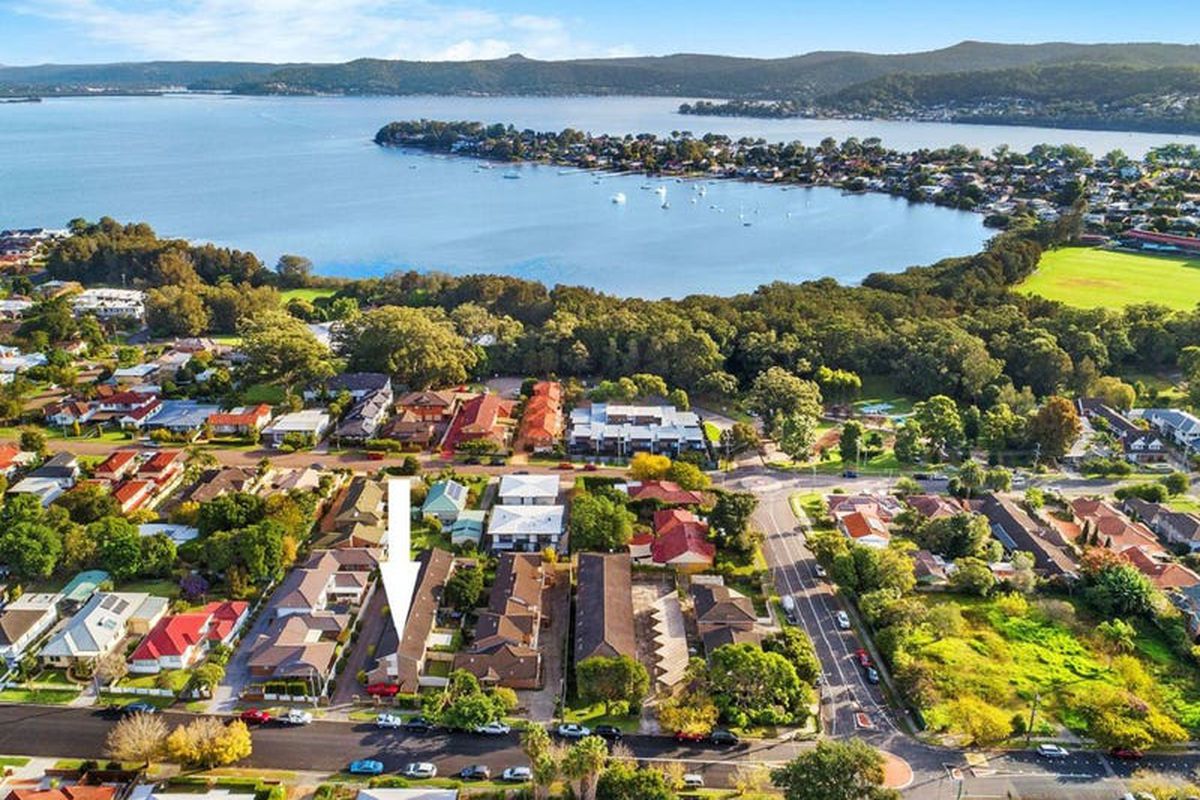 1 / 24 Melbourne Street, East Gosford