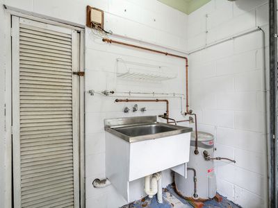 1 / 282 Lake Street, Cairns North