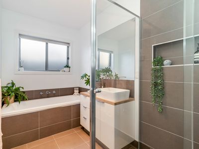 18 Marshall Crescent, Heathcote