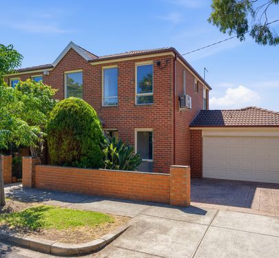 30 Alameda Avenue, Maribyrnong