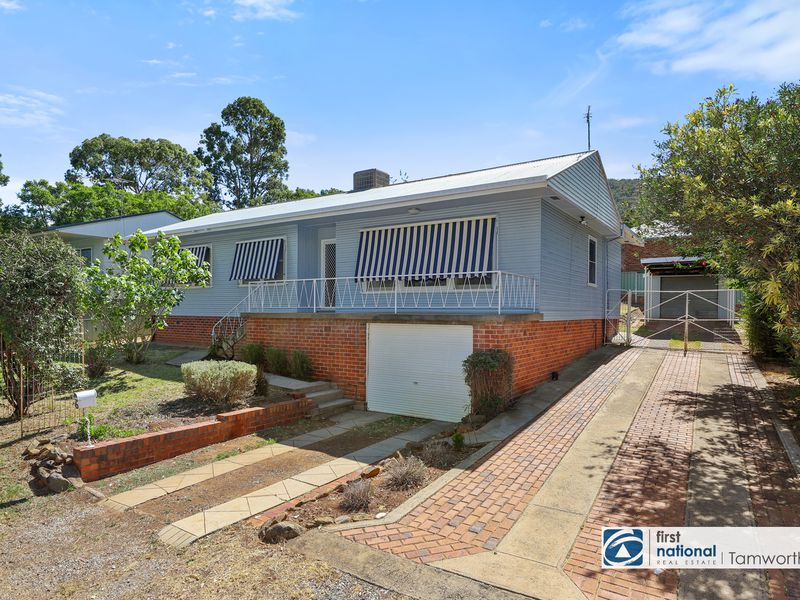6  Varley Avenue, Tamworth