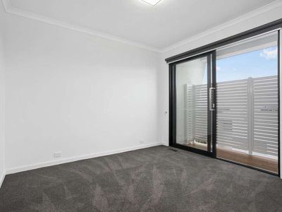 1 / 6 Lansbury Crescent, Highton