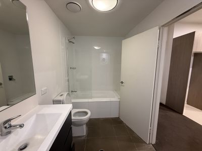 408 / 420 Macquarie Street, Liverpool