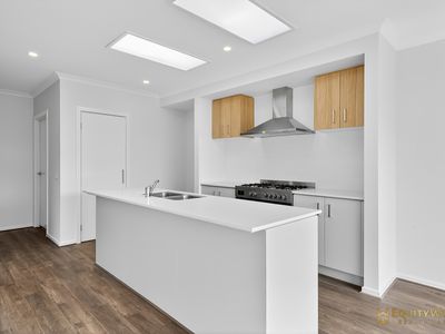 29 Tecoma Street, Manor Lakes