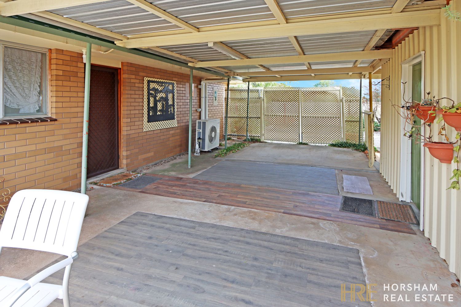 14 Caroline Street, Horsham