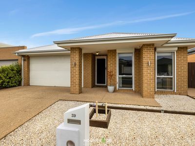 39 Goodenia Loop, Cranbourne West