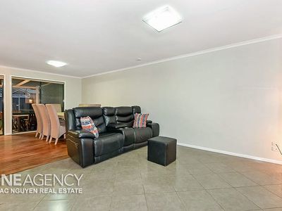 16 Settlers Circuit, Forest Lake