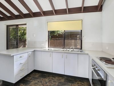 16 Chantilly Crescent, Beerwah