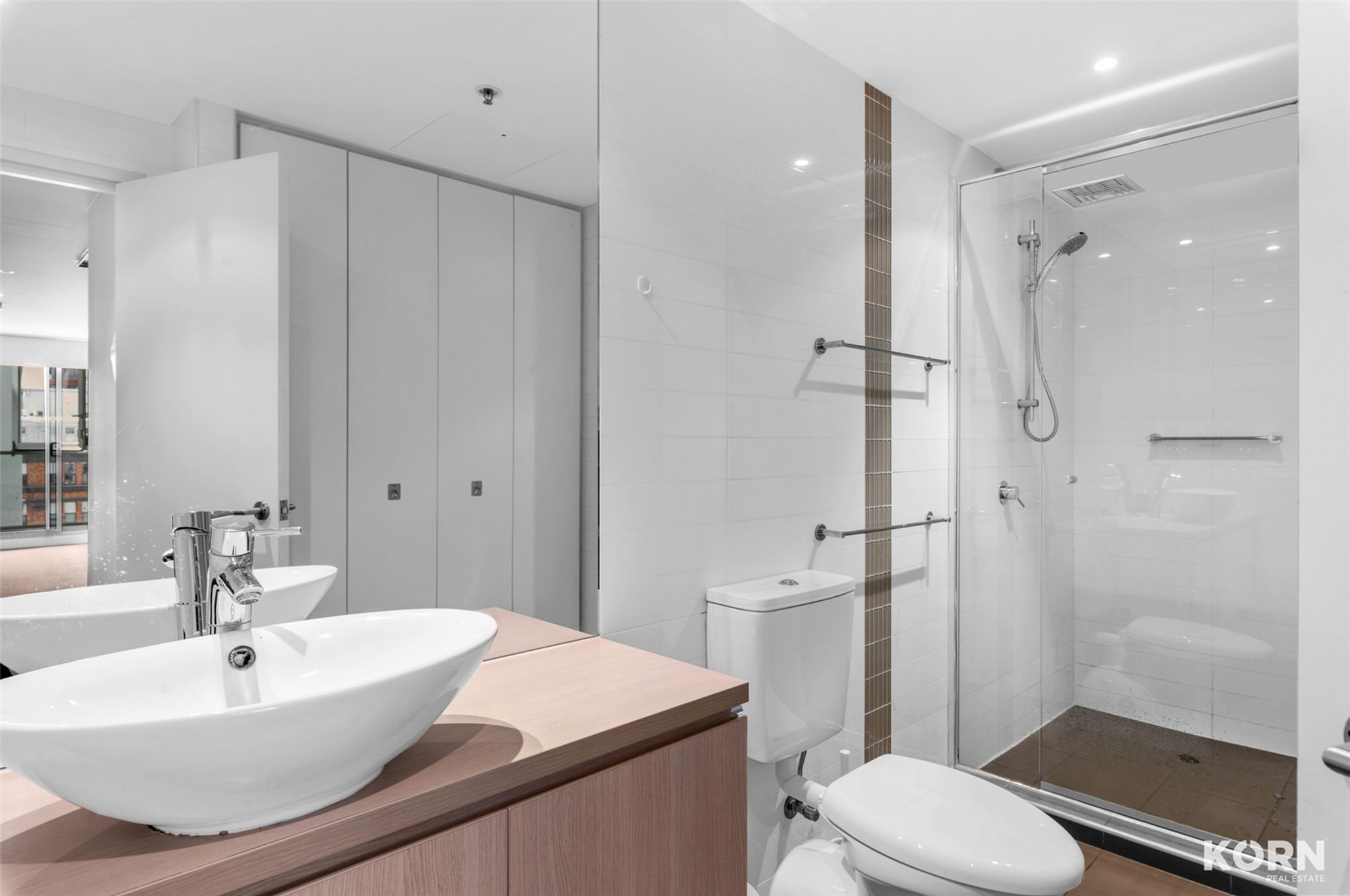 608 / 10 Balfours Way, Adelaide