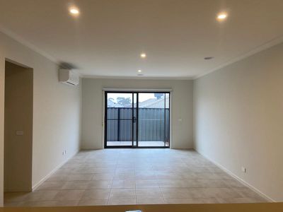 23 Bowenia Avenue, Craigieburn