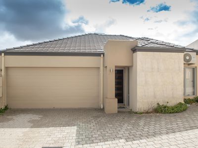 33D Apara Way, Nollamara