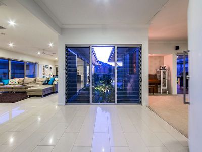 24 Esk Cr, Wakerley
