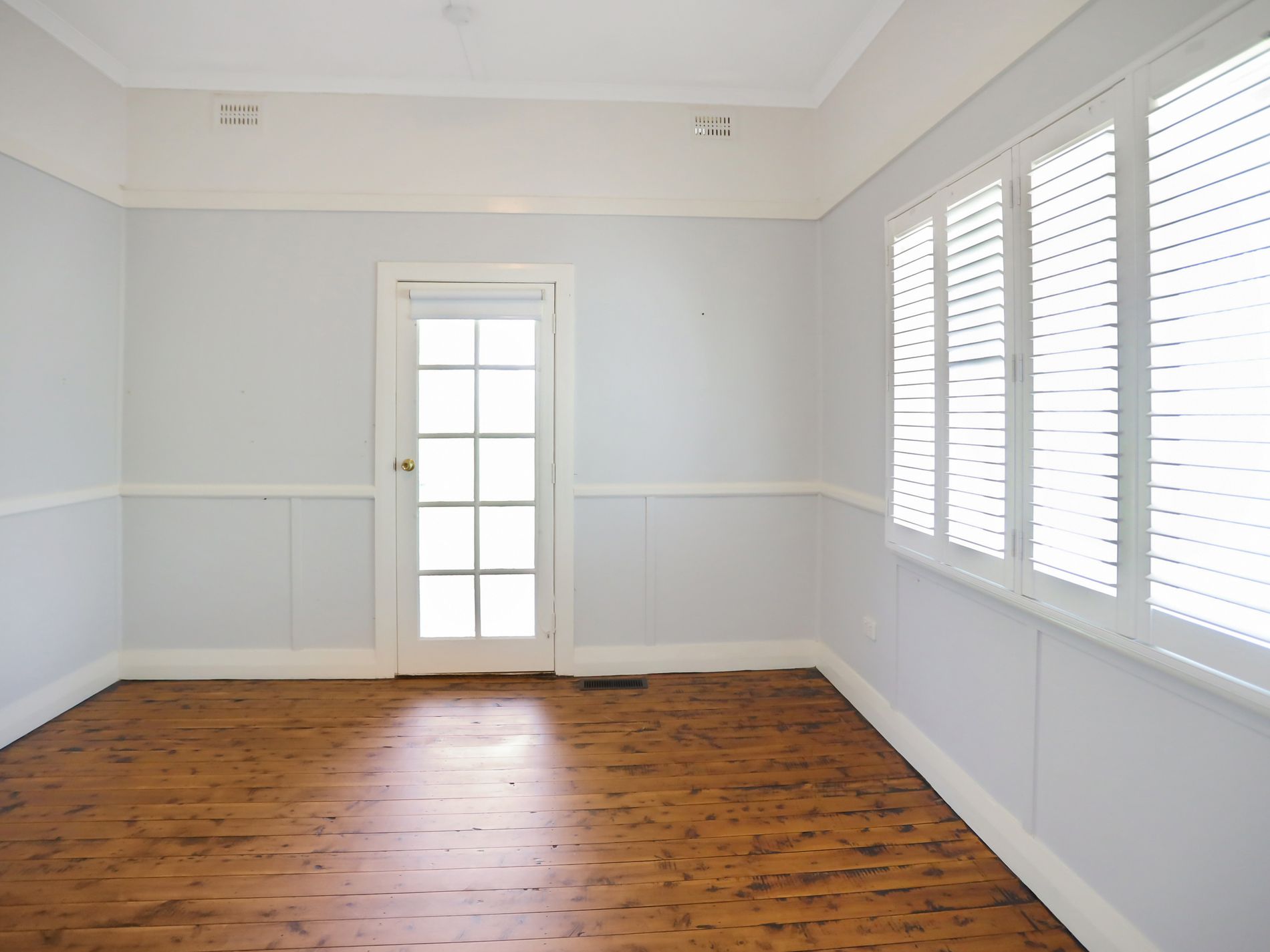 17 Regent Street, Forbes