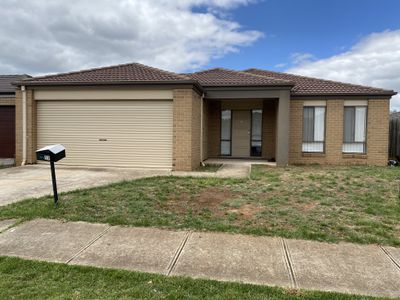 13 Harry Court, Truganina