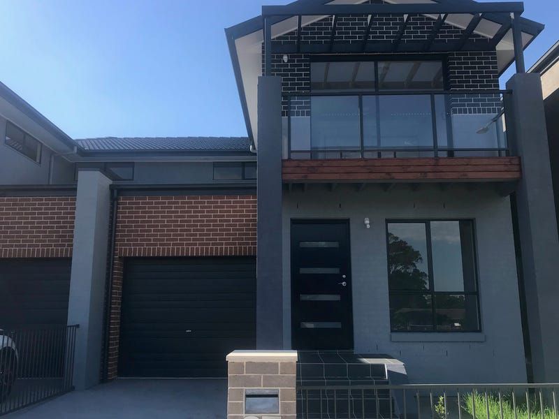 27 Bishop Crescent, Bonnyrigg