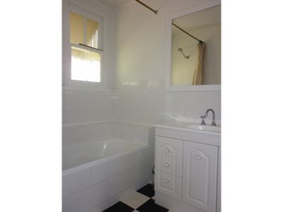 118 Woodend Road, Woodend