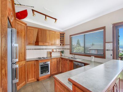 23 Lawrence Avenue, Mount Warrigal