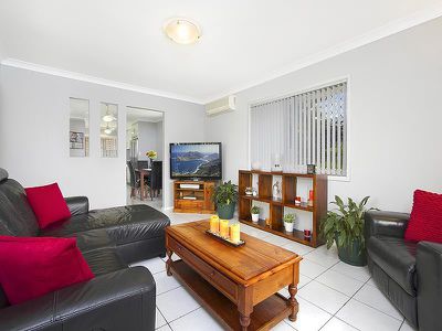 29 Woodlands Drive, Rochedale South