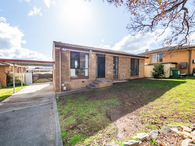 9 Dunn Street, Queanbeyan West