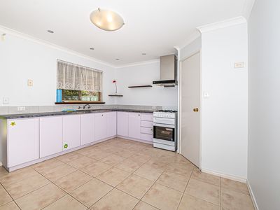 12 Carakine Grove, Thornlie