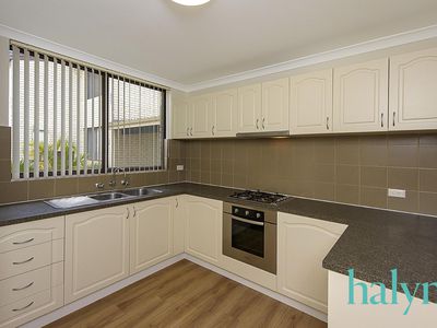 10 / 4 Hepworth Way, Noranda