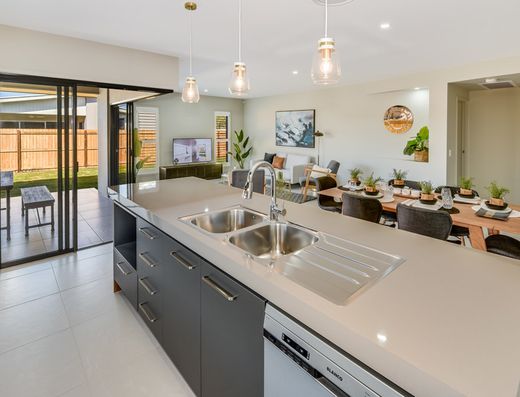 Prestige Home Living in Peregian Springs image 2