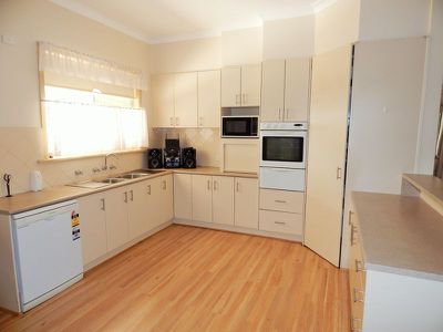 14-16 Dampier Street, Wakool