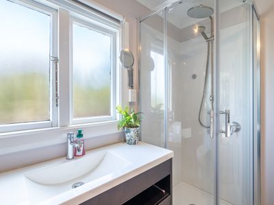 28 James Street, Riverton