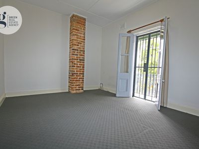 24 Trade Street, Newtown