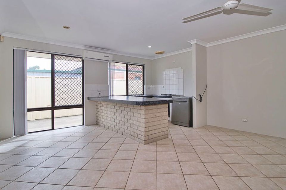 9 Dargin Way , Rockingham