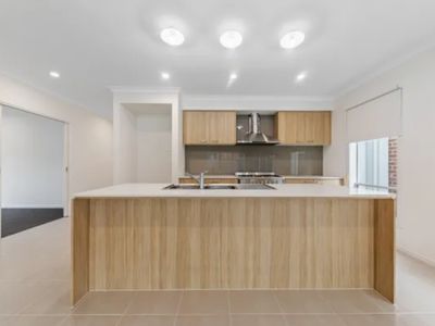 21 Mocha Gr, Clyde North