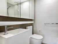 unit 1105 / 8 Pearl River Road, Docklands