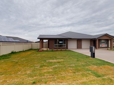 50b Champagne Drive, Dubbo