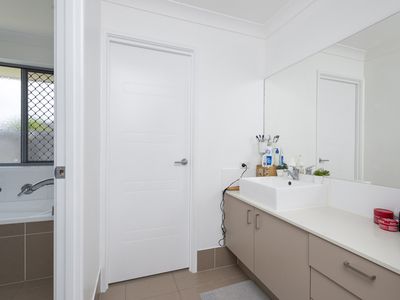 14 Romanda Place, Marsden