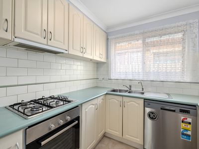 132 Treasure Road, Queens Park