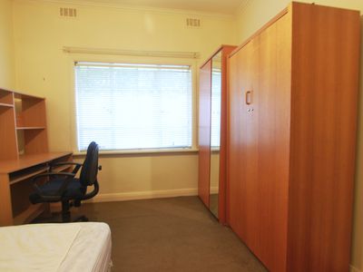 1235 North Road, Oakleigh