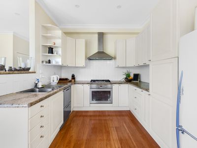 19 Railway Crescent, Williamstown