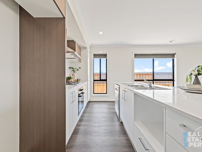 42 Seraphina Drive, Wyndham Vale