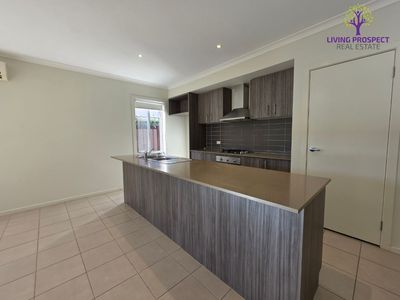 12 Atkinson Close, Point Cook