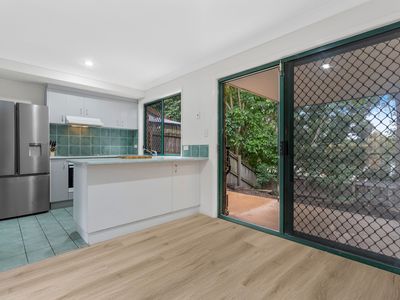 22 / 1 Highridge Road, Springfield