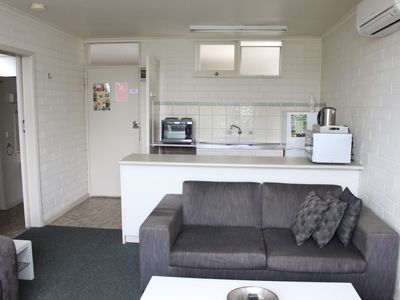 4 / 62 Western Beach Road, Geelong
