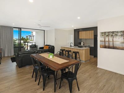 18 / 20 Beach Road, Maroochydore