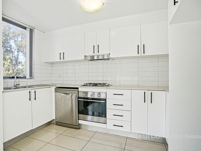 13 / 8 Marlborough Road, Homebush West