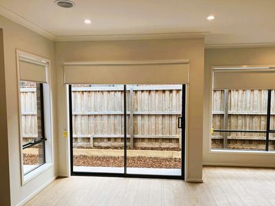 3 Medlar Avenue , Manor Lakes