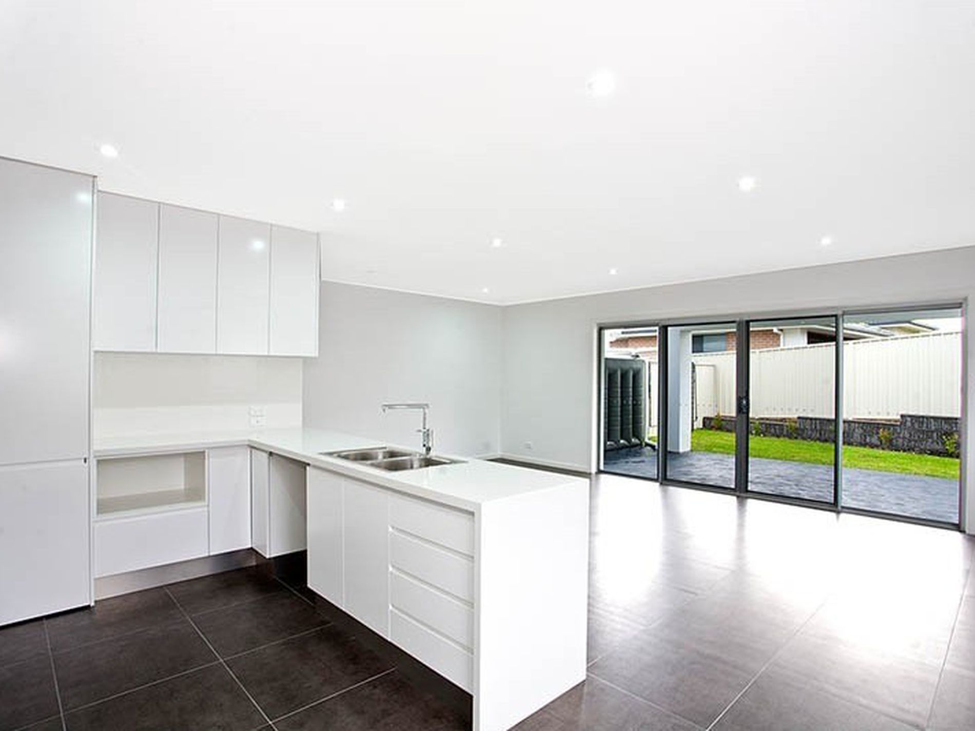 9 St Andrews Parkway, Shell Cove