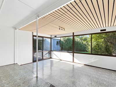 18 Buckley Street, Sale