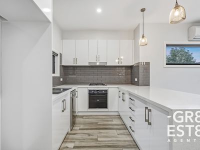 2 / 8 Ardmore Street, Cranbourne