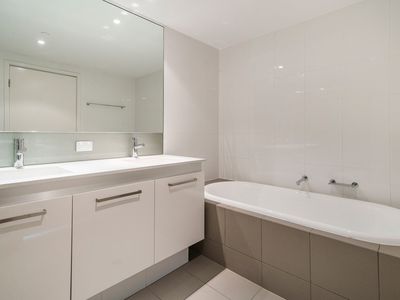 1502 / 19 The Circus, Burswood
