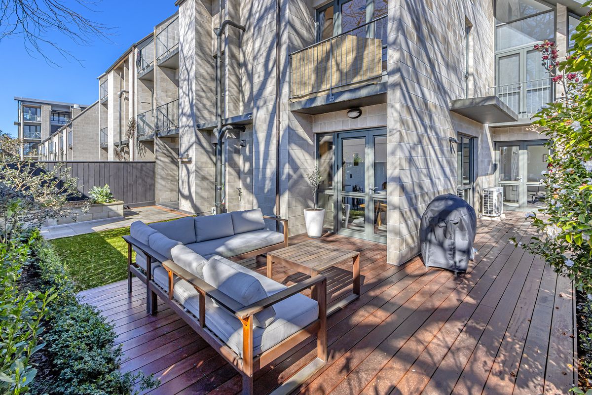 1 / 868 Colombo Street, City Centre